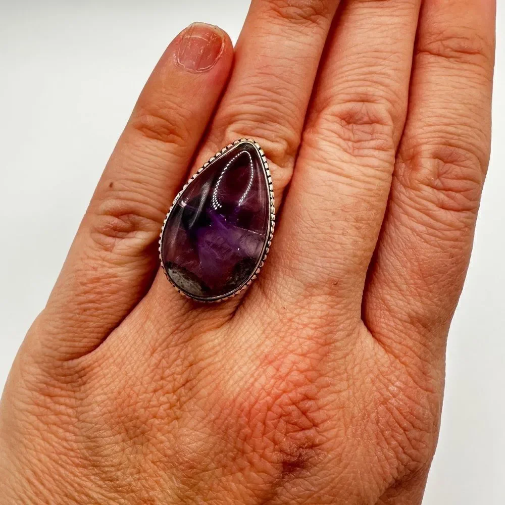 16x26mm Pear‎ cut Trapiche Amethyst Cabochon ring in plated 925!